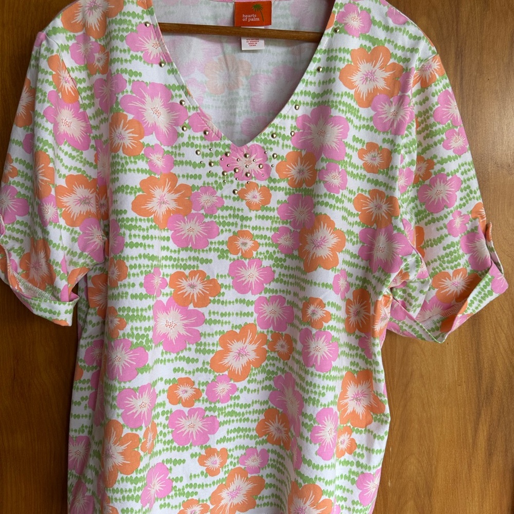 hearts of palm Pink & Orange Floral V-Neck Tunic
